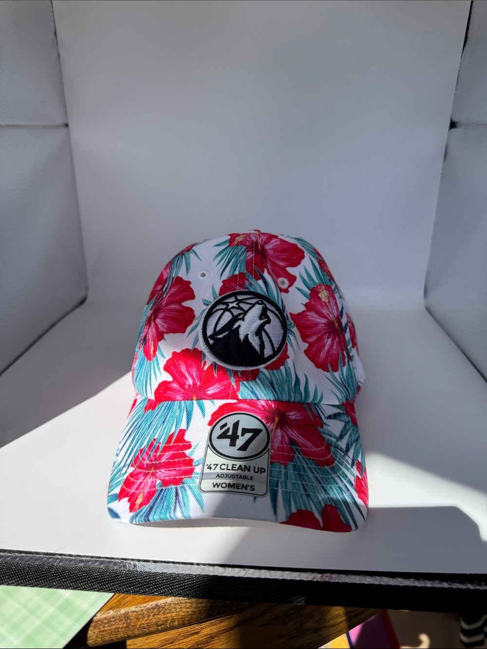 47 Women's Floral Baseball Cap - White, Pink & Teal New, Minnesota Timberwolves